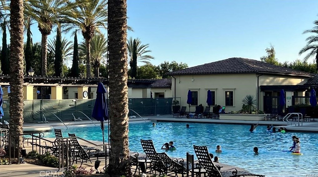 58 Townsend, Irvine CA  92620-2820 exterior