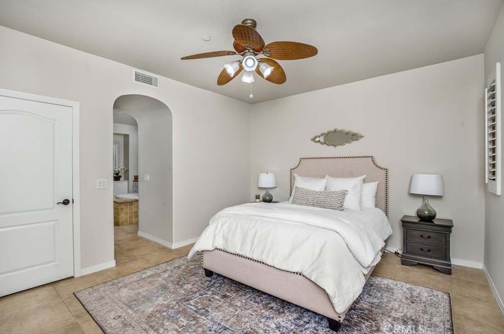 58 Townsend, Irvine CA  92620-2820 exterior