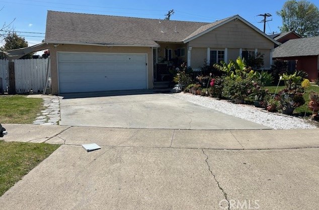 8882 Regal Ave, Anaheim, CA 92804-6225
