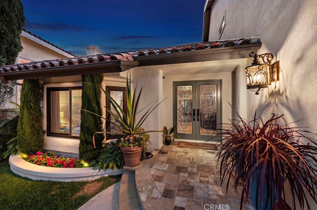 44 Westgate, Laguna Beach, CA 92677-9200