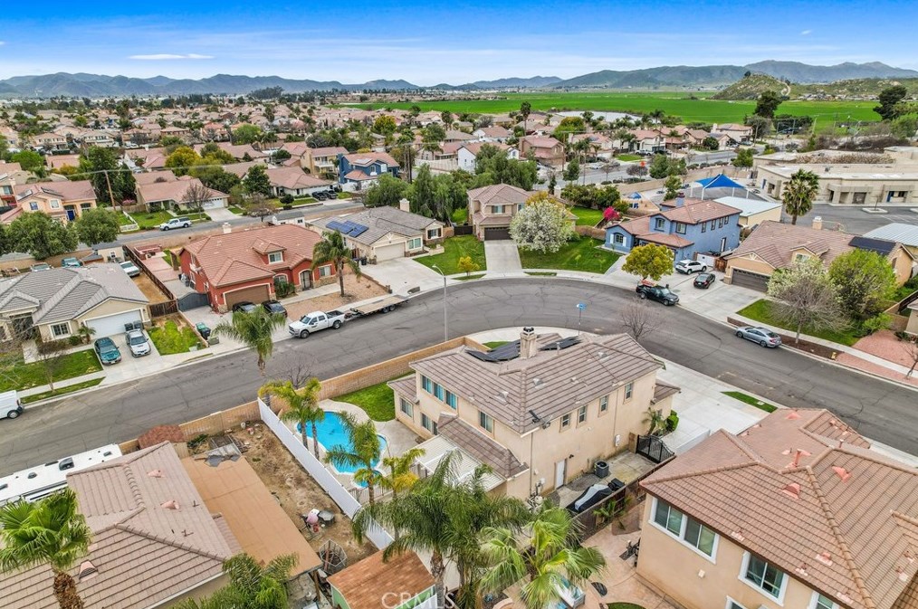 736 Provance St, Hemet CA  92545-6364 exterior