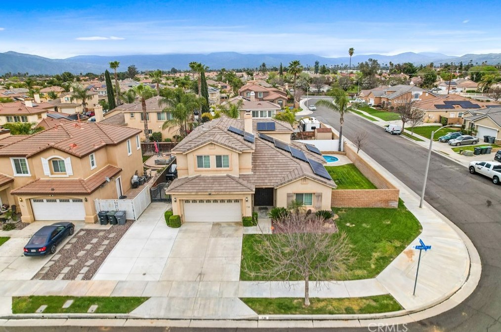 736 Provance St, Hemet CA  92545-6364 exterior