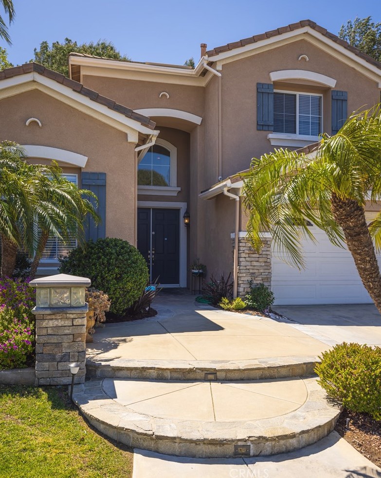 8824 E Banner Ridge Dr, Anaheim, CA 92808