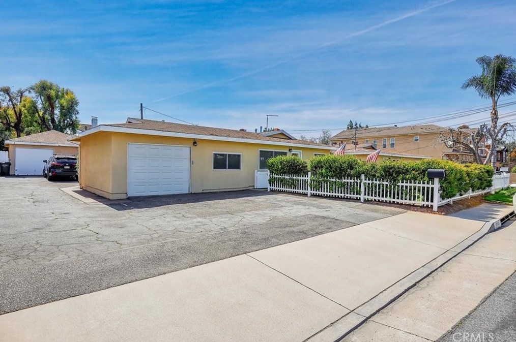 1554 Orchard Dr, Newport Beach, CA 92660