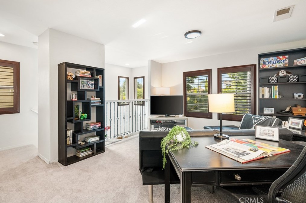 1502 Circulo Brindisi, Chula Vista CA  91915-4132 exterior