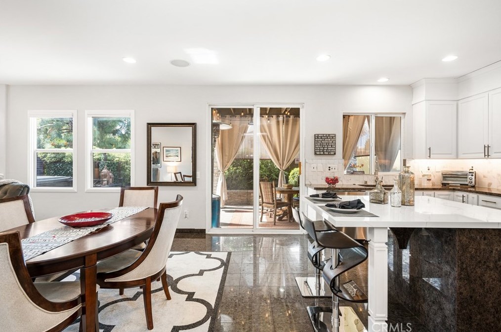 1502 Circulo Brindisi, Chula Vista CA  91915-4132 exterior