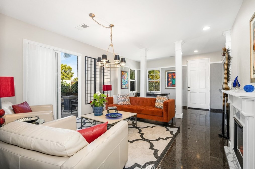 1502 Circulo Brindisi, Chula Vista CA  91915-4132 exterior