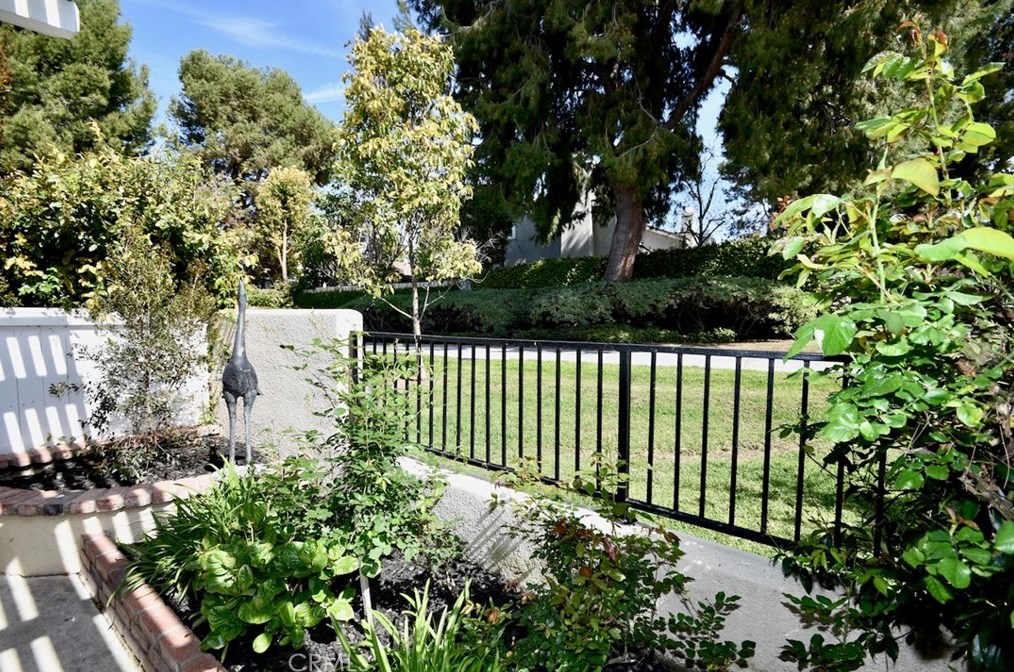 22 Cedarlake #50, Irvine, CA 92614
