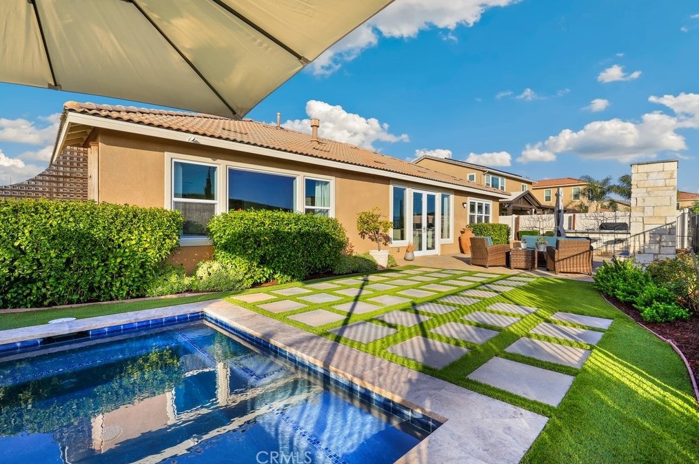 35543 Laurel Tree Ct, Winchester CA  92596-8103 exterior