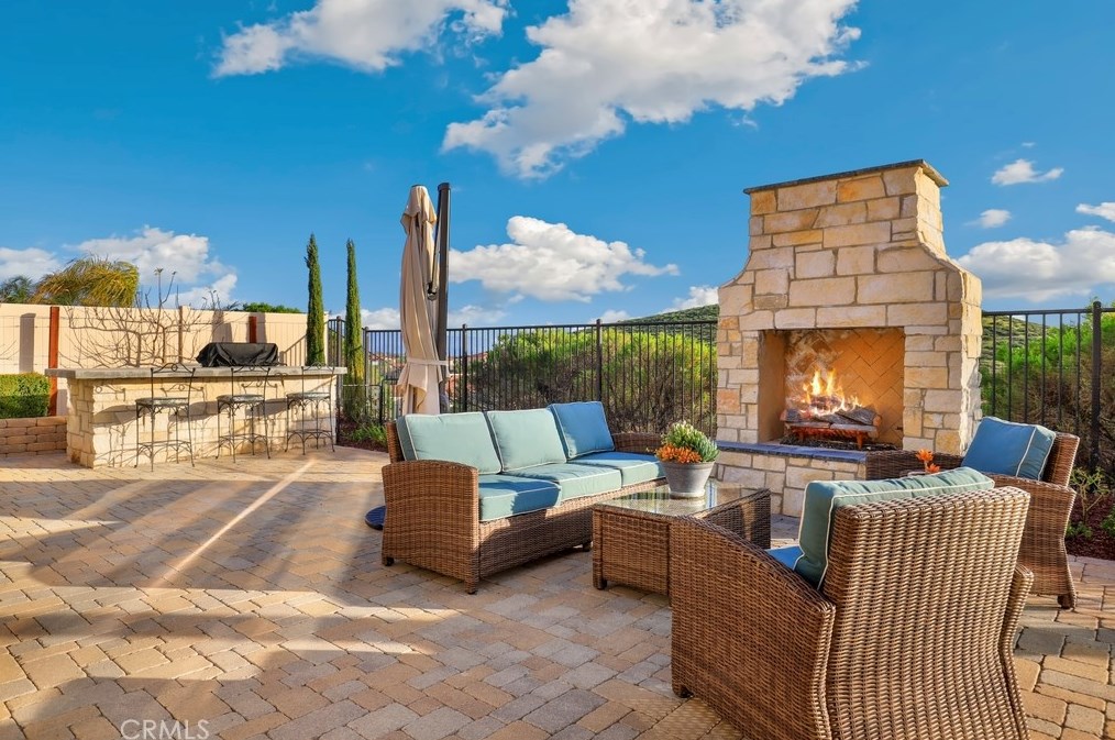 35543 Laurel Tree Ct, Winchester CA  92596-8103 exterior