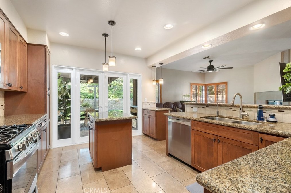 22458 Mountain View Rd, Moreno Valley CA  92557-2655 exterior