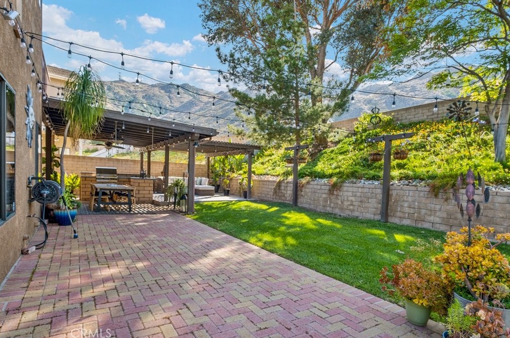 22458 Mountain View Rd, Moreno Valley CA  92557-2655 exterior