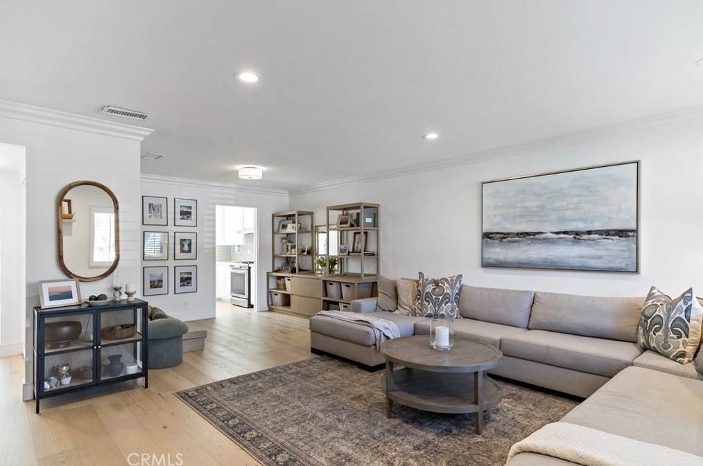 2704 Vista Del Oro, Newport Beach, CA 92660