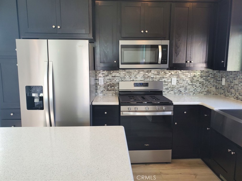 1741 Pomona Ave #9, Costa Mesa, CA 92627