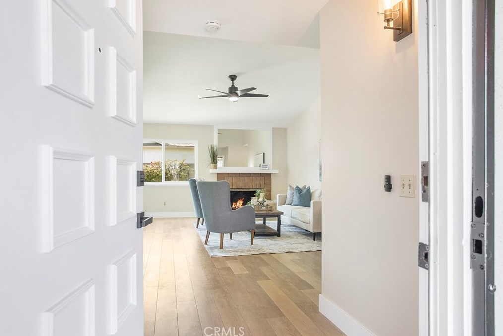 16781 Cooper Ln, Huntington Beach, CA 92647-4360