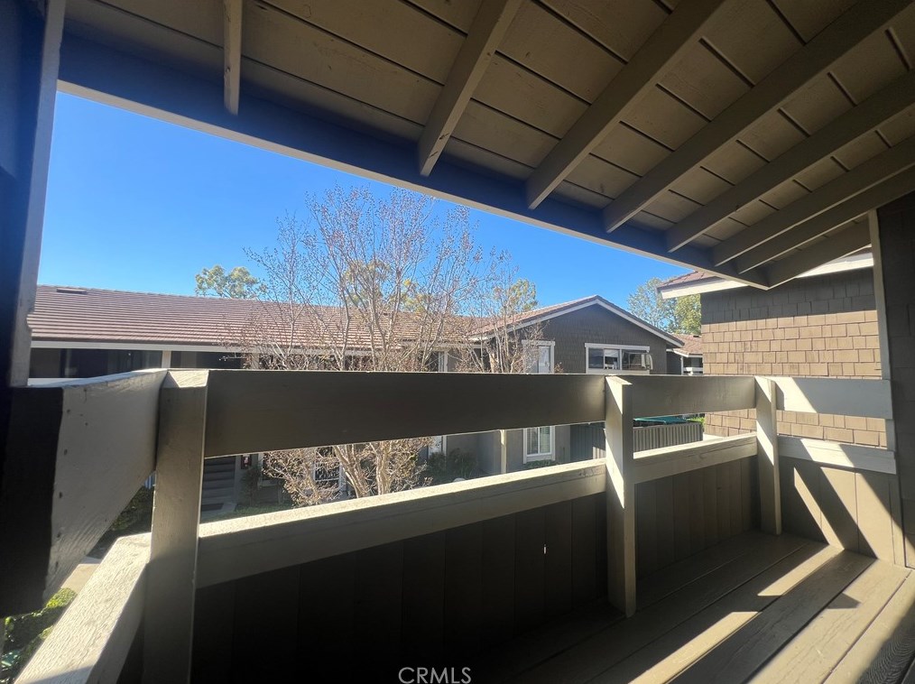 306 Streamwood, Irvine CA  92620-1968 exterior