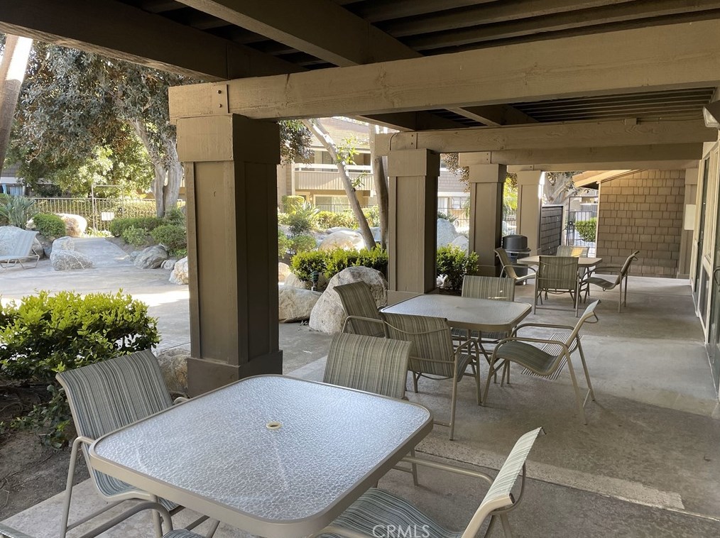 306 Streamwood, Irvine CA  92620-1968 exterior