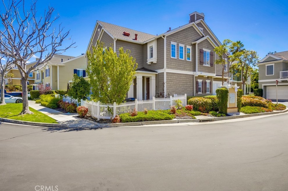 120 Strawflower St, San Juan Capistrano, CA 92694-0872