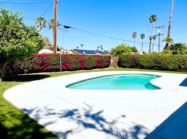 73044 San Nicholas Ave, Palm Desert, CA 92260-2857