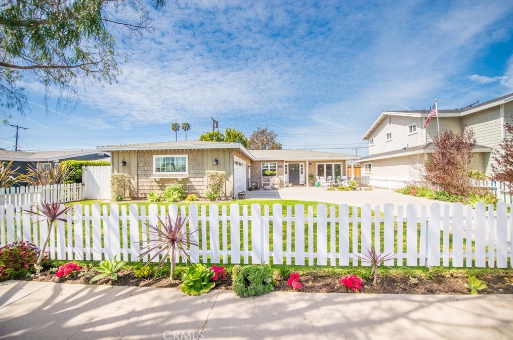 3165 Sicily Ave, Costa Mesa, CA 92626