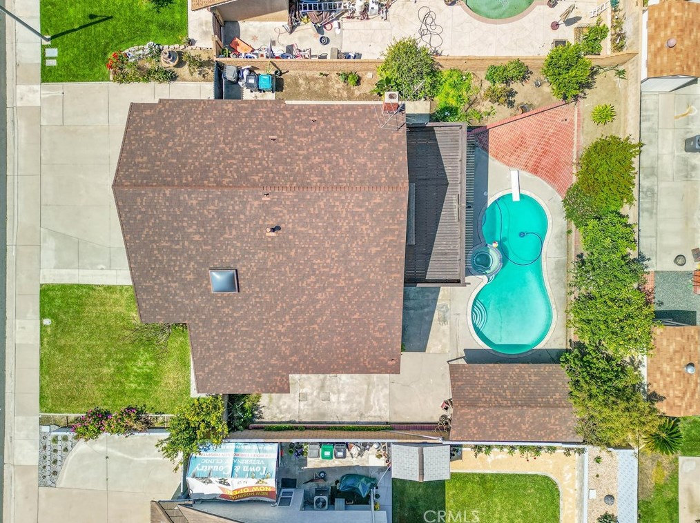 6662 Hamilton St, Chino, CA 91710-3835