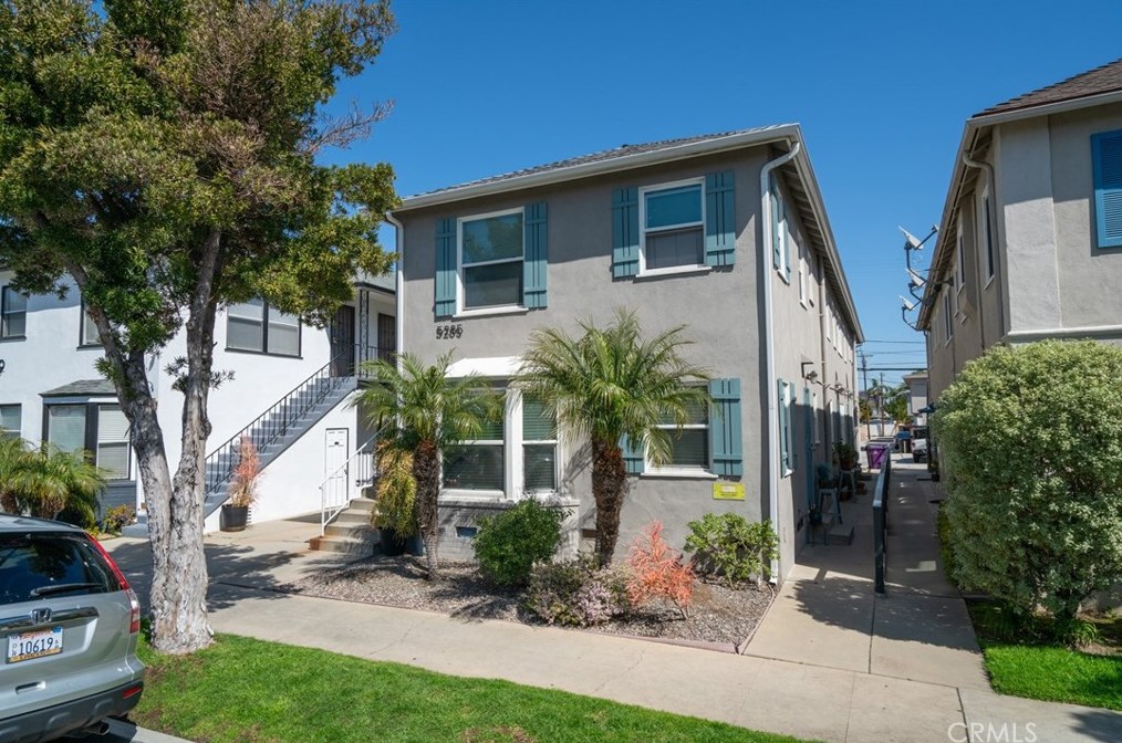 5285 The Toledo, Long Beach, CA 90803-1863