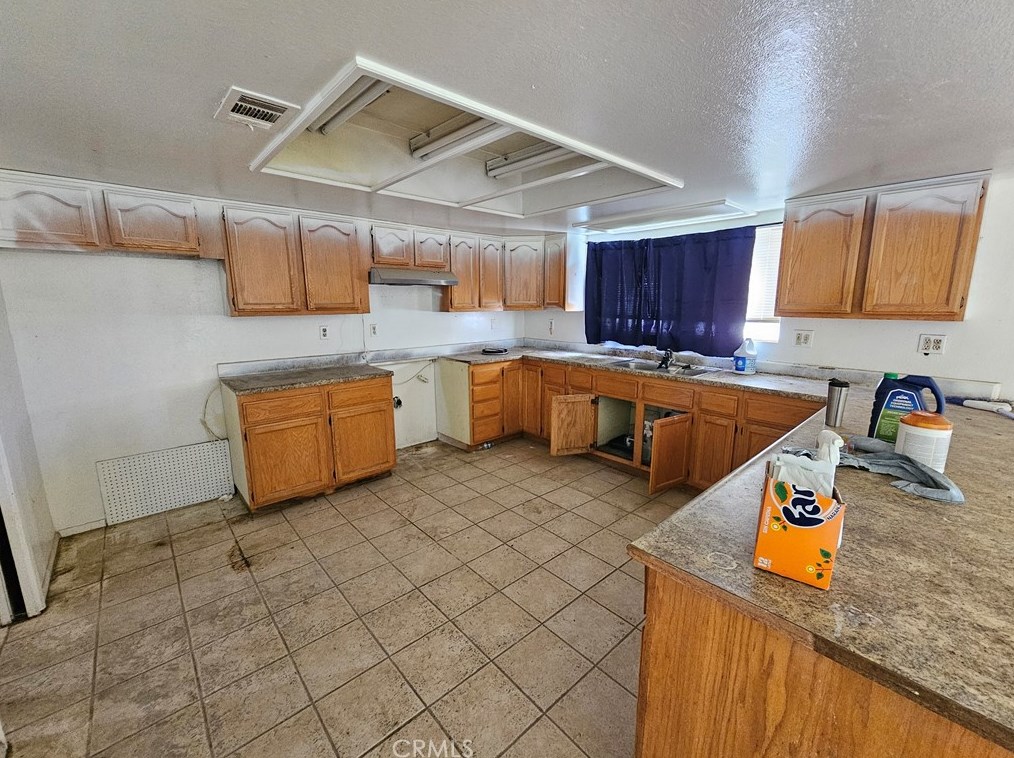 20185 Markham St, Perris CA  92570-7956 exterior