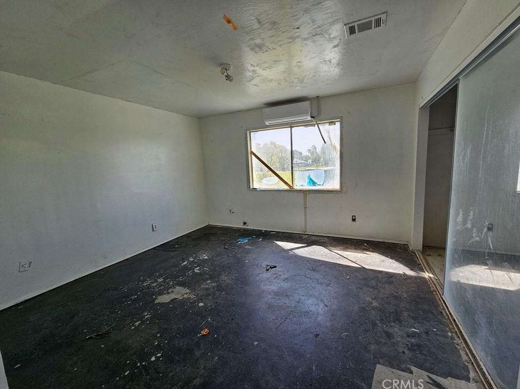 20185 Markham St, Perris CA  92570-7956 exterior