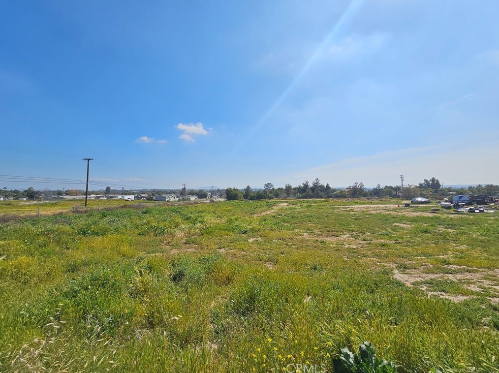 20185 Markham St, Perris CA  92570-7956 exterior