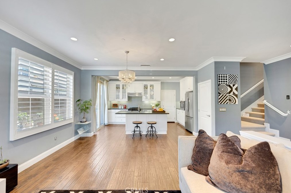 210 Overbrook, Irvine CA  92620-2169 exterior