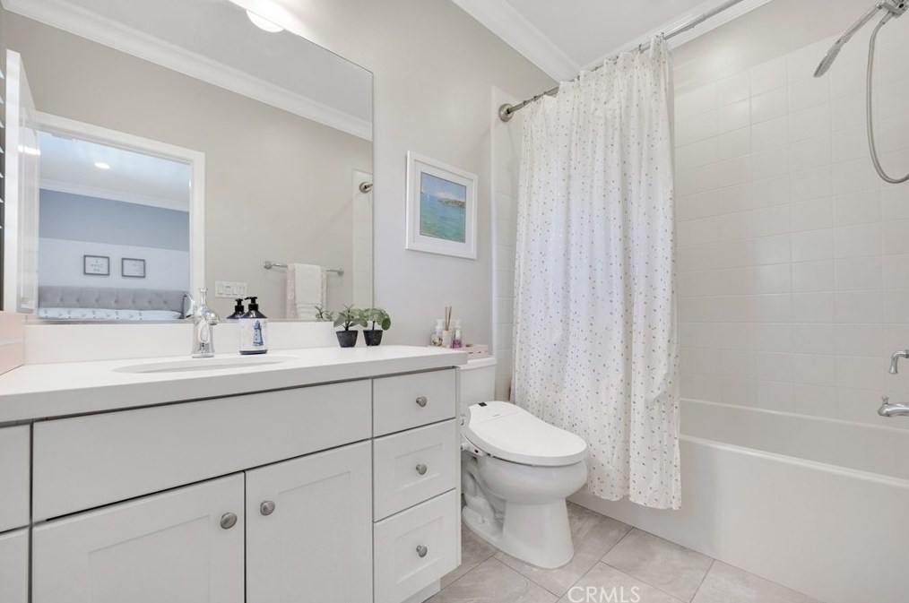 210 Overbrook, Irvine CA  92620-2169 exterior