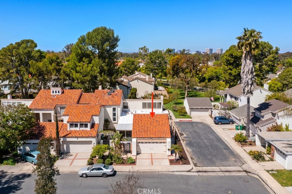 12 Redwood Tree Ln, Irvine CA  92612-2226 exterior