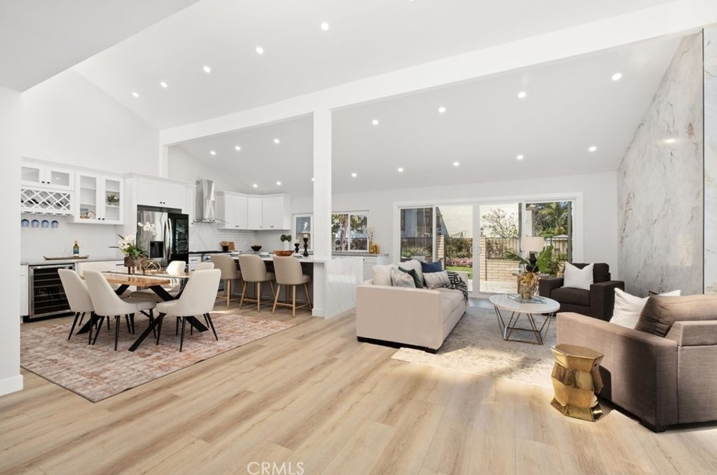 12 Redwood Tree Ln, Irvine, CA 92612