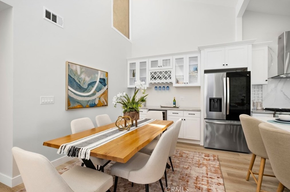 12 Redwood Tree Ln, Irvine CA  92612-2226 exterior