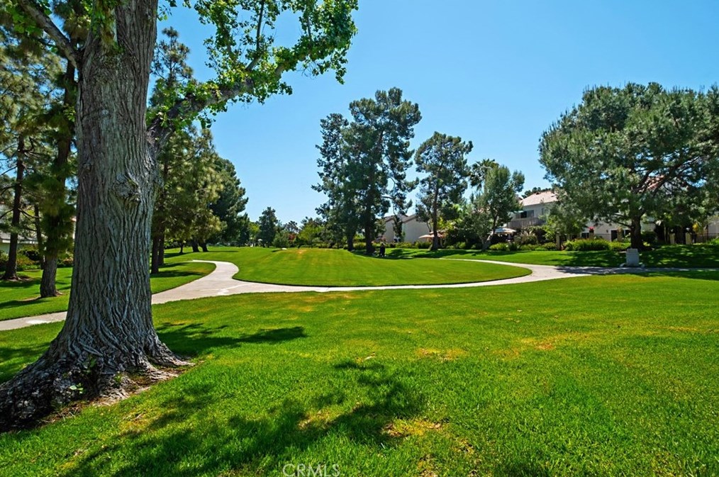 12 Redwood Tree Ln, Irvine CA  92612-2226 exterior