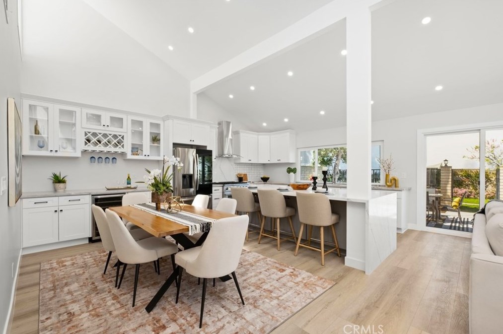 12 Redwood Tree Ln, Irvine CA  92612-2226 exterior