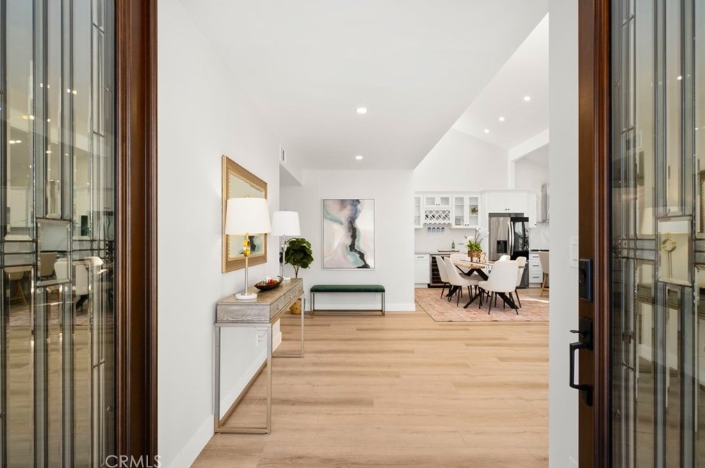 12 Redwood Tree Ln, Irvine CA  92612-2226 exterior