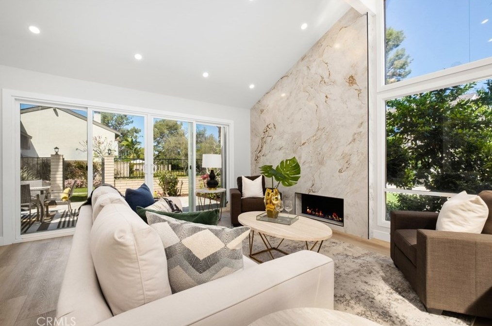 12 Redwood Tree Ln, Irvine CA  92612-2226 exterior