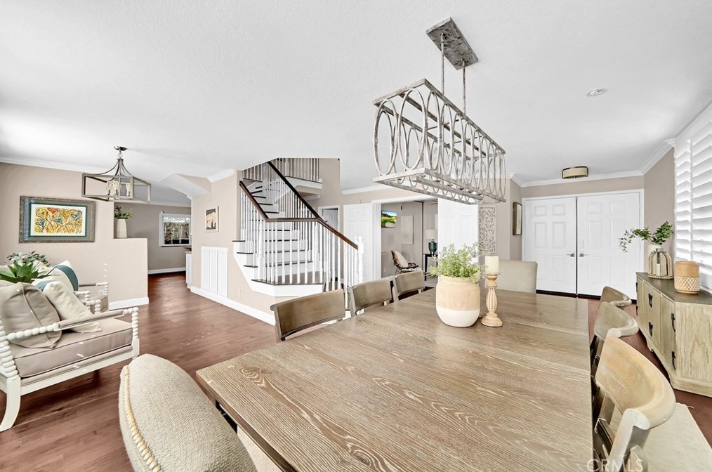 11 Sundown Dr, Trabuco Canyon CA  92679-5300 exterior