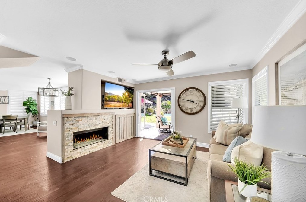 11 Sundown Dr, Trabuco Canyon CA  92679-5300 exterior