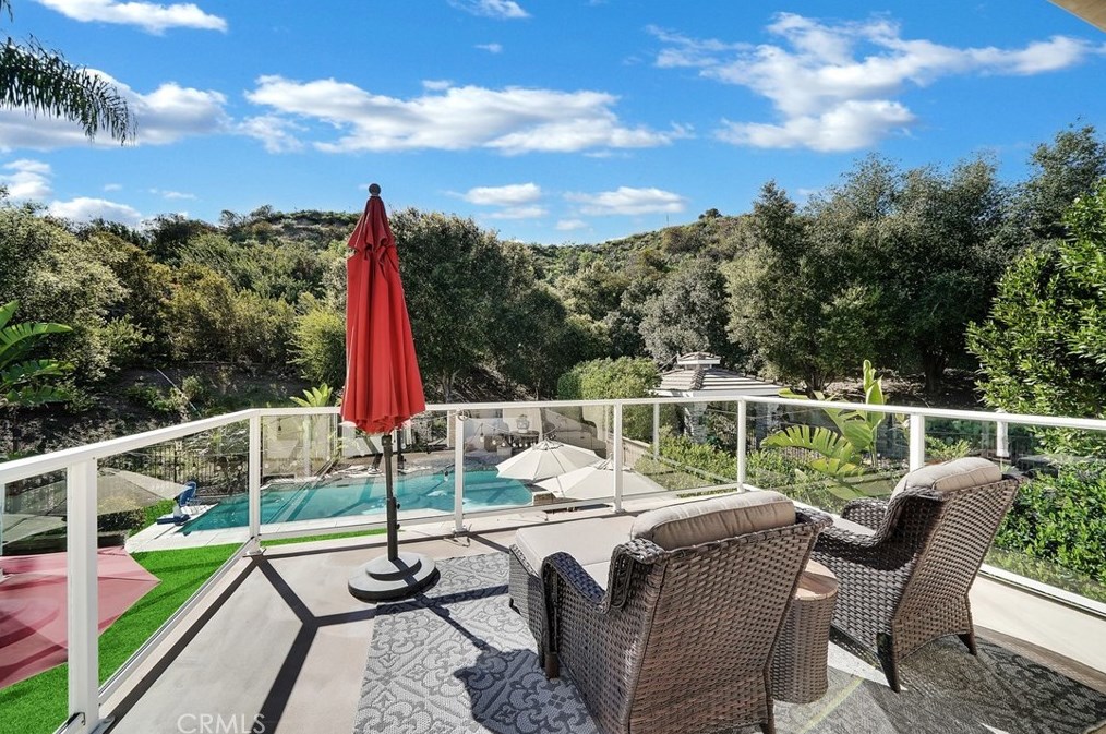 11 Sundown Dr, Trabuco Canyon CA  92679-5300 exterior