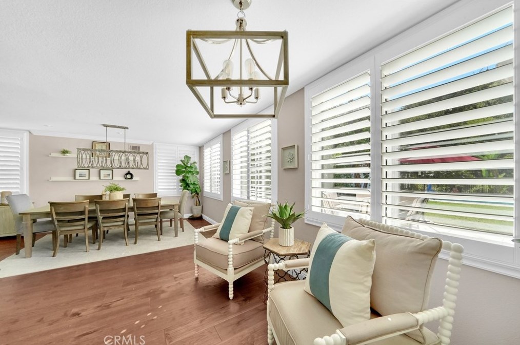 11 Sundown Dr, Trabuco Canyon CA  92679-5300 exterior