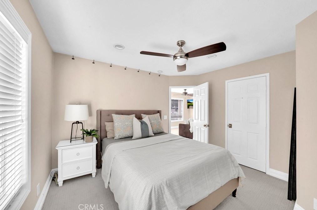 11 Sundown Dr, Trabuco Canyon CA  92679-5300 exterior