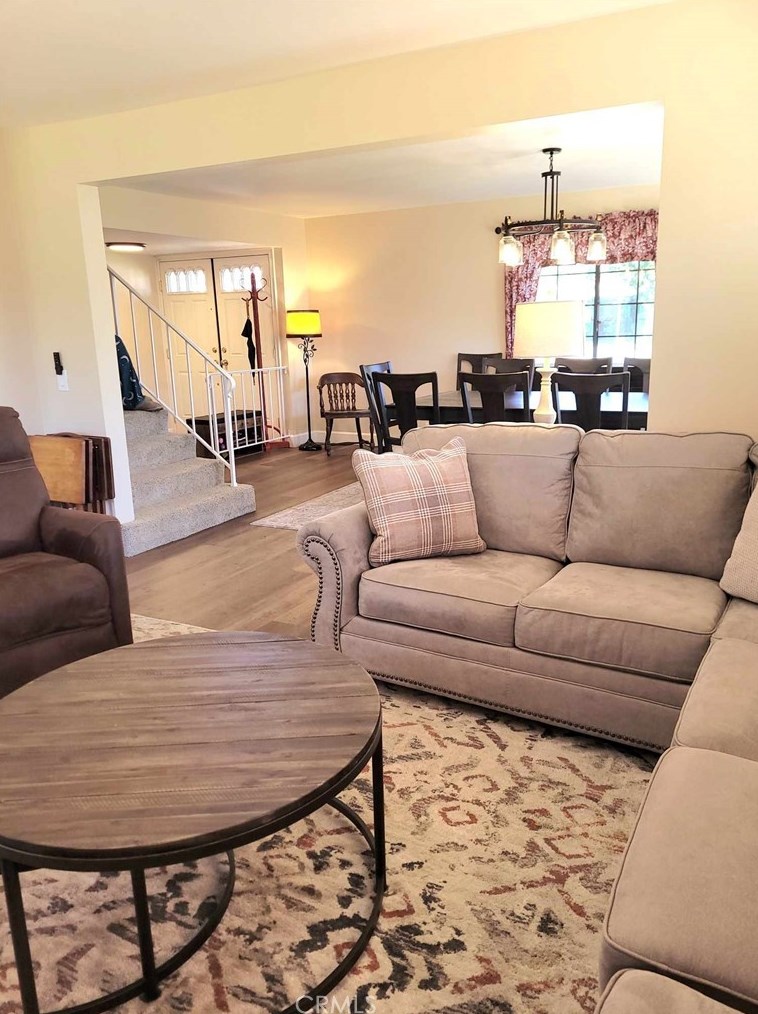 19451 Mclaren Ln, Huntington Beach CA  92646-2757 exterior