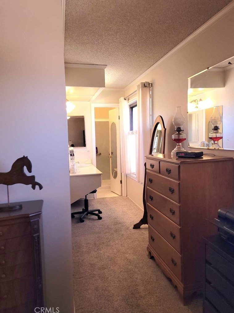 19451 Mclaren Ln, Huntington Beach CA  92646-2757 exterior