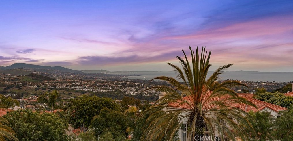 30626 La Vue, Laguna Beach, CA 92677-5540
