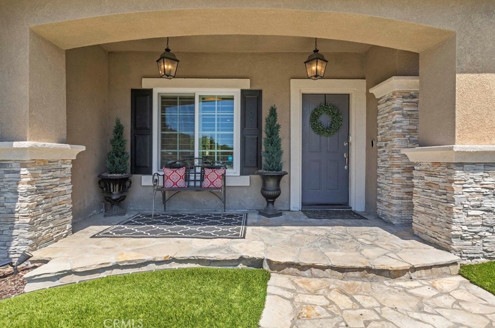 6 Mockingbird Ln, Trabuco Canyon, CA 92679-5336