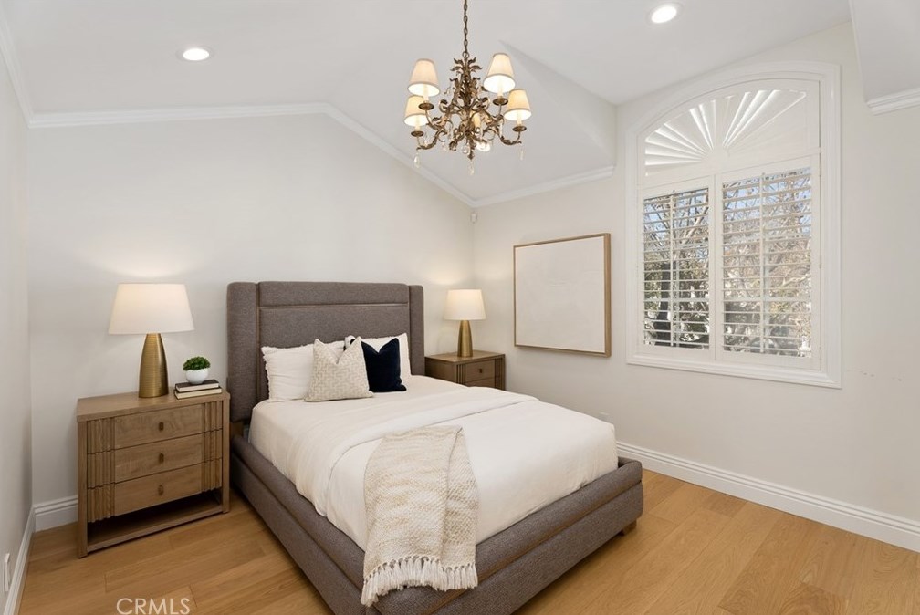 74 Chandon, Newport Beach CA  92657-1111 exterior