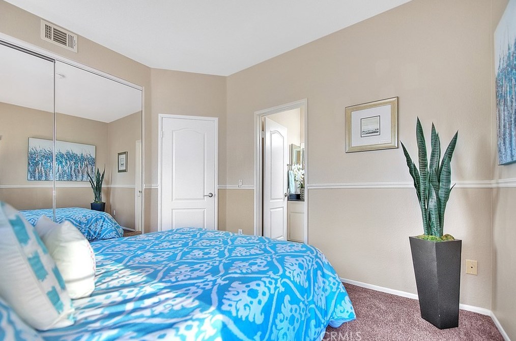 8027 Naples Ln, Anaheim CA  92808-2436 exterior