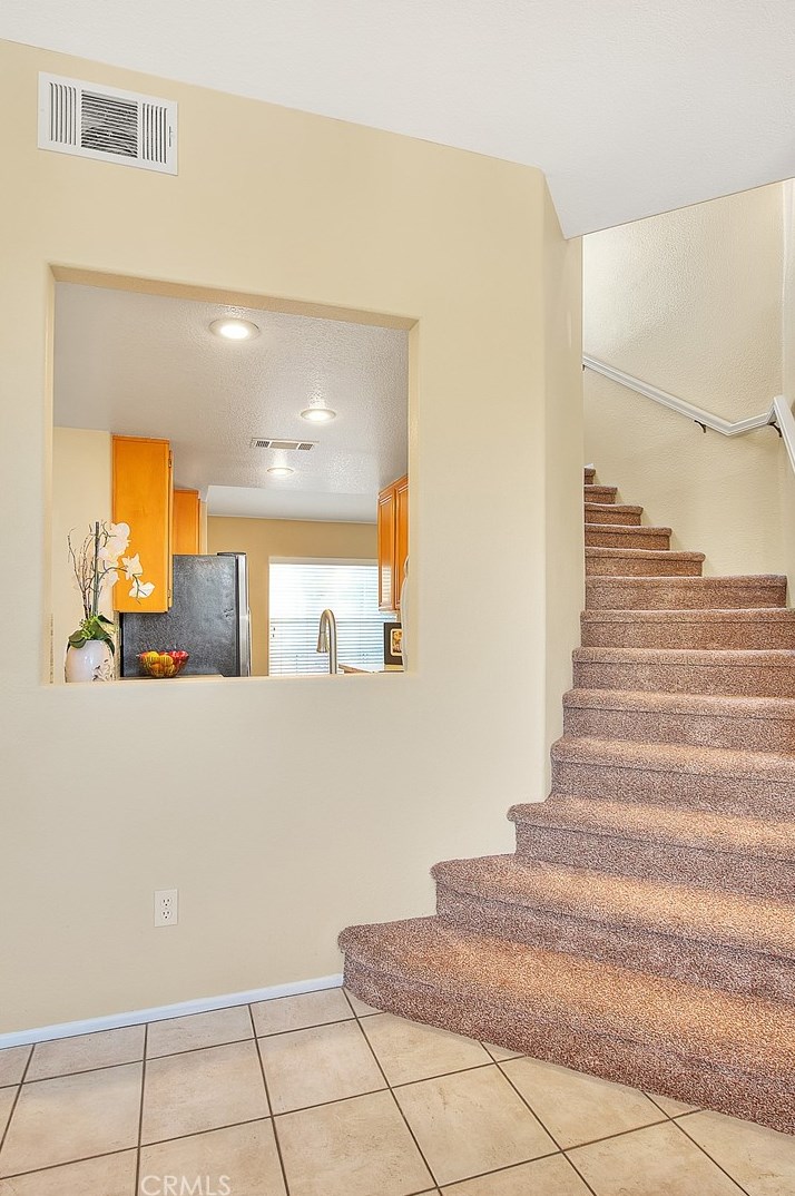 8027 Naples Ln, Anaheim CA  92808-2436 exterior